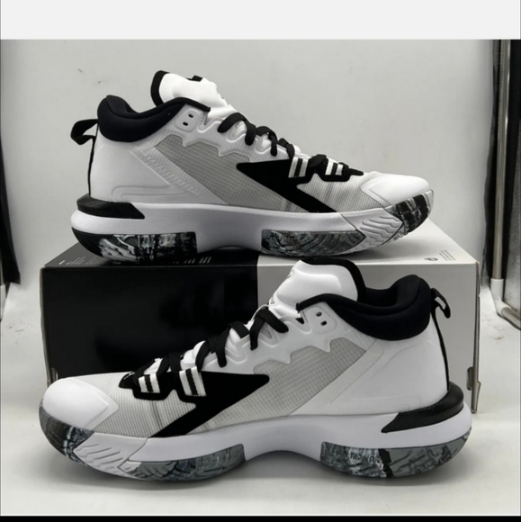 Jordan Other - Air Jordan Zion 1TB in black/white  in excellent pre-owned condition